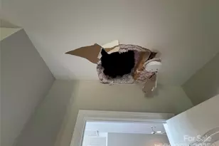 7108 Kinley Commons Ln, Charlotte, NC 28278 - Photo 9