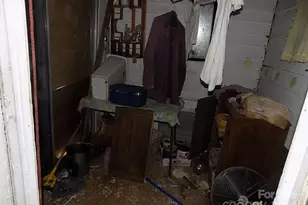 523 Hoyle St, Dallas, NC 28034 - Photo 9