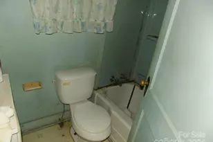 523 Hoyle St, Dallas, NC 28034 - Photo 3