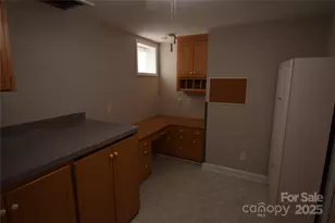 809 Pine Forest Rd, Charlotte, NC 28214 - Photo 25