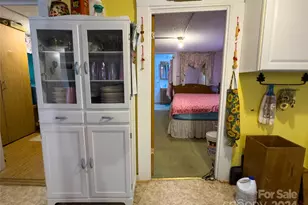 3059 Nc 261 Hwy, Bakersville, NC 28705 - Photo 25