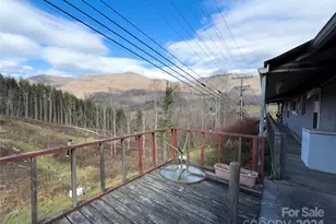 3059 Nc 261 Hwy, Bakersville, NC 28705 - Photo 9