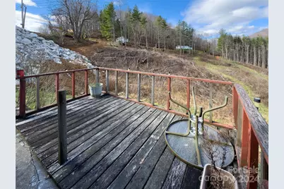 3059 Nc 261 Highway, Bakersville, NC 28705 - Photo 11