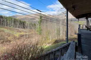 3059 Nc 261 Hwy, Bakersville, NC 28705 - Photo 13