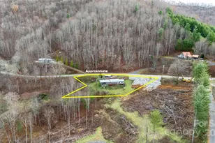 3059 Nc 261 Hwy, Bakersville, NC 28705 - Photo 3