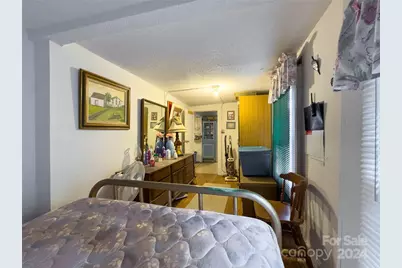 3059 Nc 261 Highway, Bakersville, NC 28705 - Photo 31