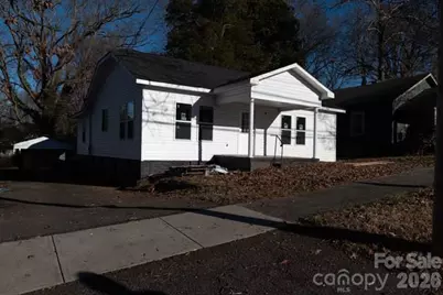 637 E Front Street, Statesville, NC 28677 - Photo 1