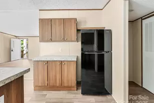 20 Windy Mountain Ln, Hendersonville, NC 28792 - Photo 13