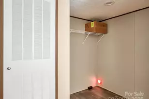 20 Windy Mountain Ln, Hendersonville, NC 28792 - Photo 9