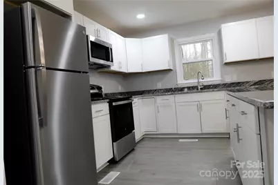 31655 Pinewood Drive, New London, NC 28127 - Photo 5