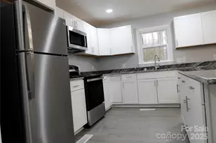 31655 Pinewood Dr, New London, NC 28127 - Photo 5