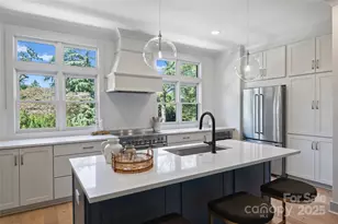 2023 Thurmond Pl, Charlotte, NC 28205 - Photo 3