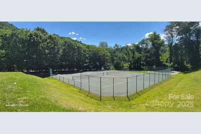 9999 Honeysuckle Drive #10, Waynesville, NC 28786 - Photo 5