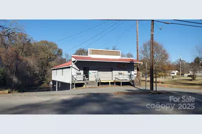 214 E Trade Street, Dallas, NC 28034 - Photo 3