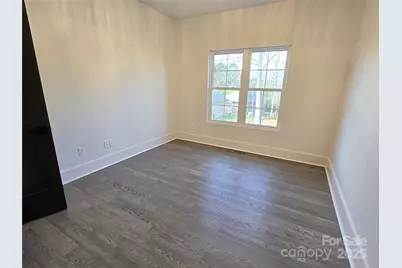 496 19th Avenue Circle NW, Hickory, NC 28601 - Photo 23