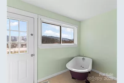 4912 Pigeon Road, Waynesville, NC 28786 - Photo 27