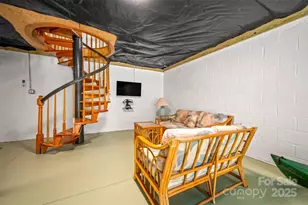 6375 US 64/74A Hwy, Lake Lure, NC 28746 - Photo 25