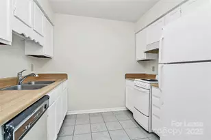 6121 Heathstone Ln, Charlotte, NC 28210 - Photo 7