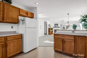 24 Gray Wolf Ln, Hendersonville, NC 28792 - Photo 9