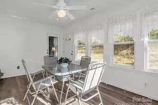 24 Gray Wolf Ln, Hendersonville, NC 28792 - Photo 15