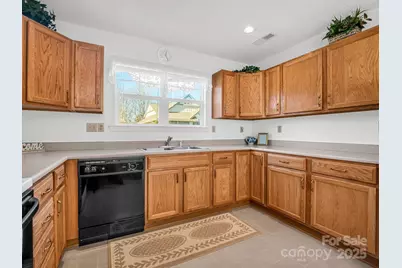 24 Gray Wolf Lane, Hendersonville, NC 28792 - Photo 7