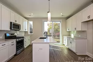 920 Callahan St, Charlotte, NC 28206 - Photo 9