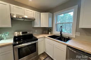 3055 Bedford Ave, Morganton, NC 28655 - Photo 5