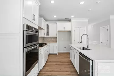 2024 Embassy Court, Charlotte, NC 28213 - Photo 9