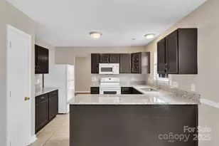 8702 Wood Sorrel Ct, Matthews, NC 28105 - Photo 3