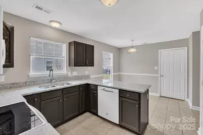 8702 Wood Sorrel Court, Matthews, NC 28105 - Photo 5