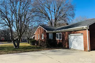 813 S Zion St, Landis, NC 28088 - Photo 5