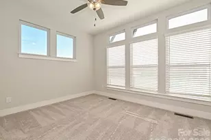 1229 E 34th St, Charlotte, NC 28205 - Photo 25