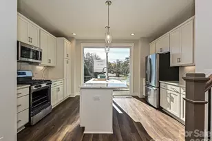 1229 E 34th St, Charlotte, NC 28205 - Photo 3
