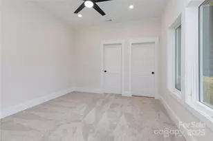 111 Laura Trce, Hendersonville, NC 28792 - Photo 27