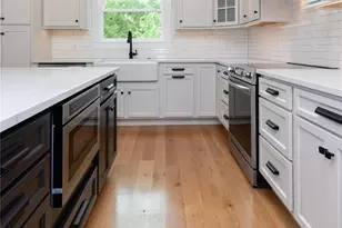 111 Laura Trce, Hendersonville, NC 28792 - Photo 15