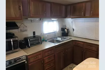 135/137 Indian Harbor Trail #E16/17, Mount Gilead, NC 27306 - Photo 17