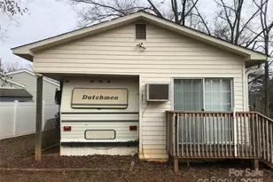 135/137 Indian Harbor Trail, Mount Gilead, NC 27306 - Photo 9