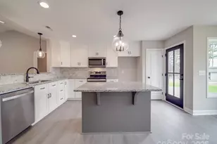 8690 Crestwood Dr, Mount Pleasant, NC 28124 - Photo 7