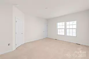 1304 Queen Lyon Ct, Charlotte, NC 28205 - Photo 17