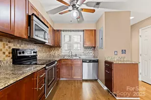 9801 Emerald Point Dr, Charlotte, NC 28278 - Photo 7