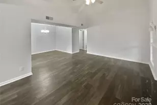 6041 Pinebark Ct, Charlotte, NC 28212 - Photo 9