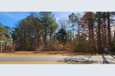 6713 E Nc 150 Highway E, Sherrills Ford, NC 28673 - Photo 1