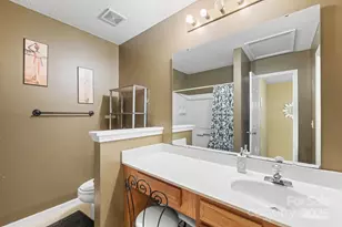 5702 Prescott Ct, Charlotte, NC 28269 - Photo 13