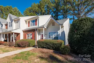 5702 Prescott Ct, Charlotte, NC 28269 - Photo 1