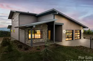 24 S Watchman Dr, Hendersonville, NC 28791 - Photo 5