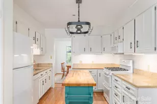 208 Crowfields Dr, Asheville, NC 28803 - Photo 9