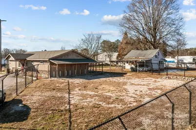 814 E Mills Drive, Landis, NC 28088 - Photo 15