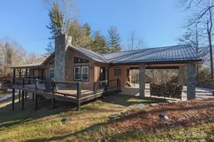 600 Pinewood Dr, Waynesville, NC 28786 - Photo 1