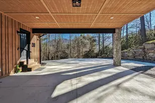 600 Pinewood Dr, Waynesville, NC 28786 - Photo 5