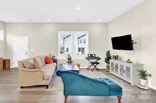 9131 NW Harwen Ln NE, Charlotte, NC 28215 - Photo 23